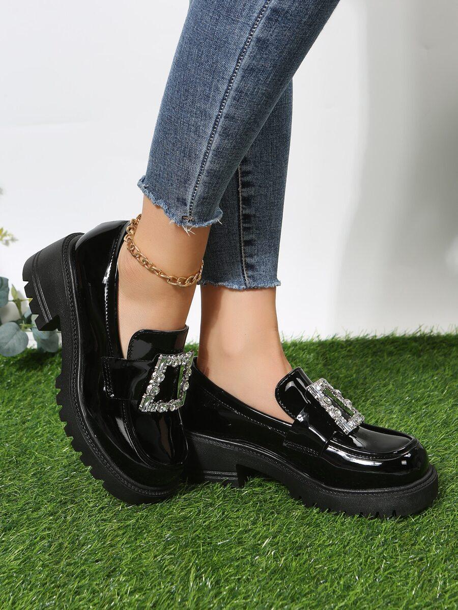 Mocassim Feminino Tratorado em Couro Preto - LeVienna