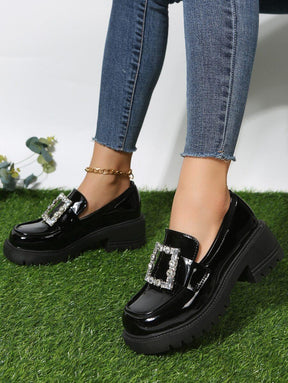 Mocassim Feminino Tratorado em Couro Preto - LeVienna