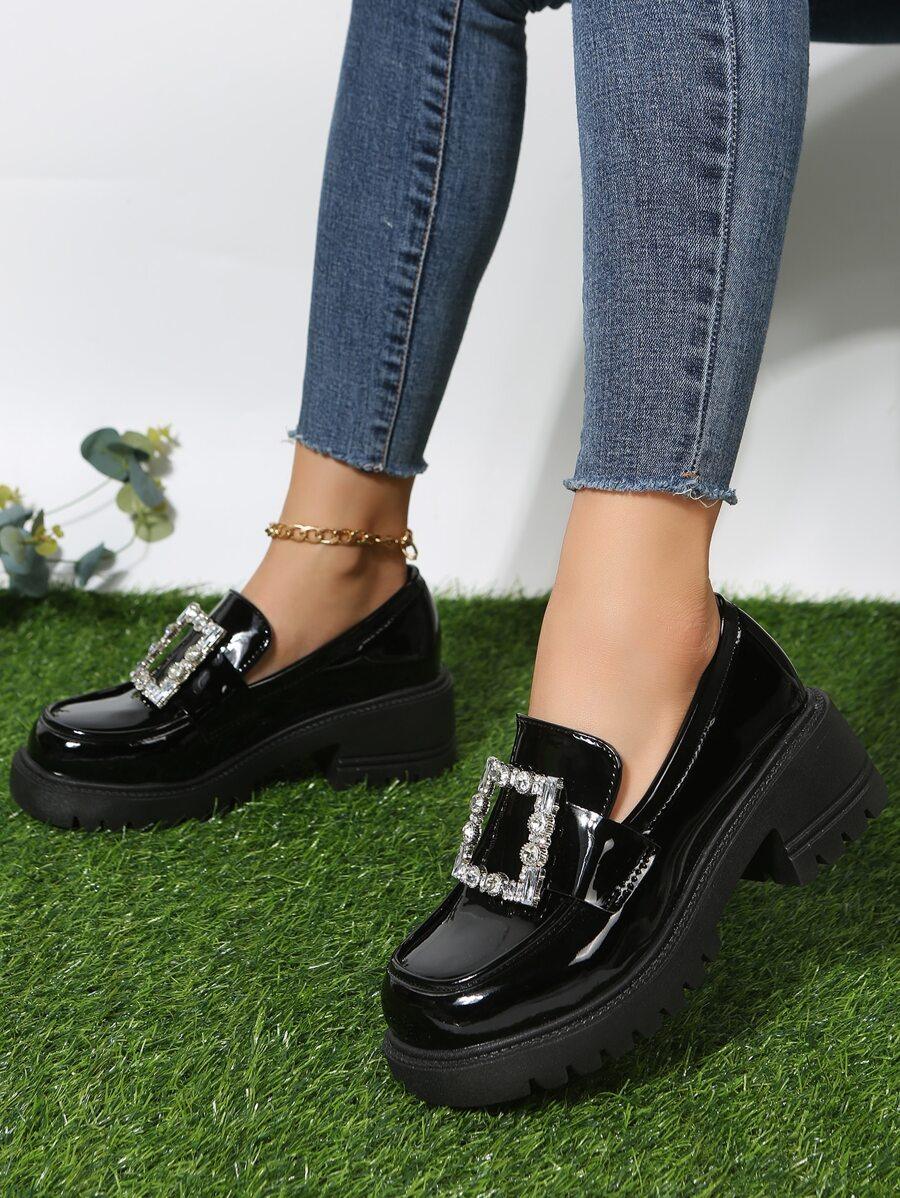 Mocassim Feminino Tratorado em Couro Preto - LeVienna