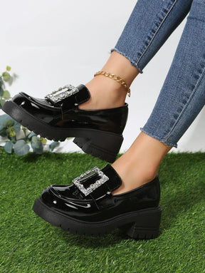 Mocassim Feminino Tratorado em Couro Preto - LeVienna