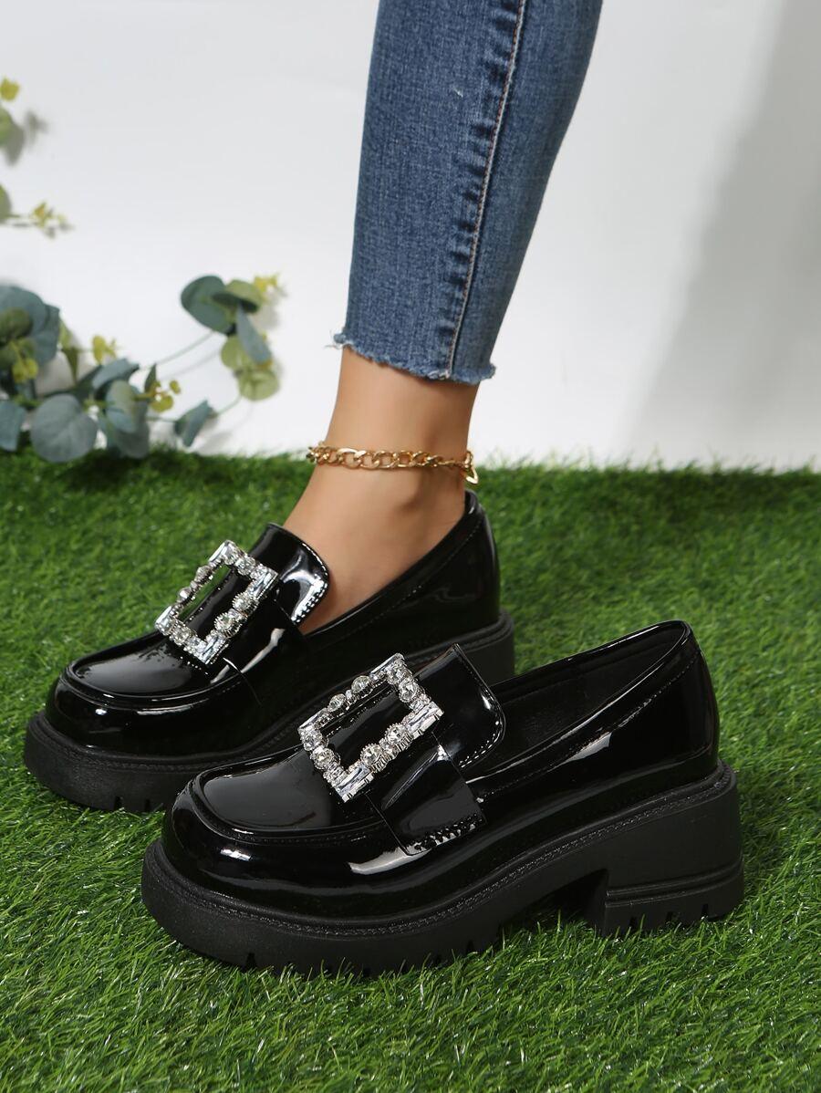 Mocassim Feminino Tratorado em Couro Preto - LeVienna